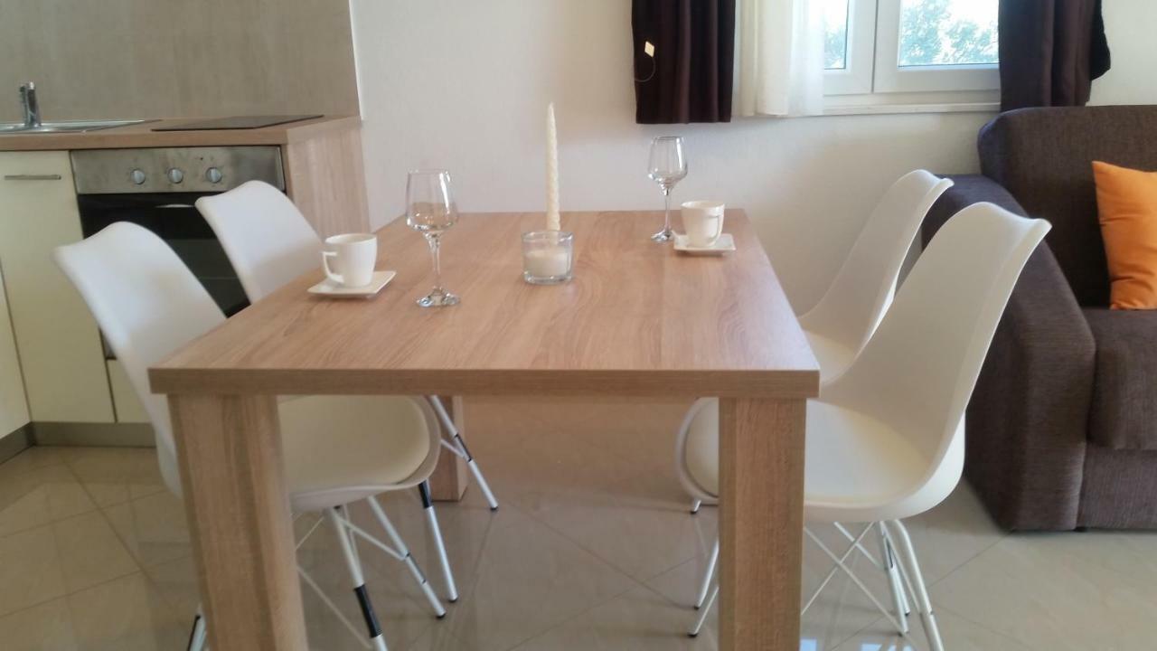 Apartments Anaivana トロギール エクステリア 写真